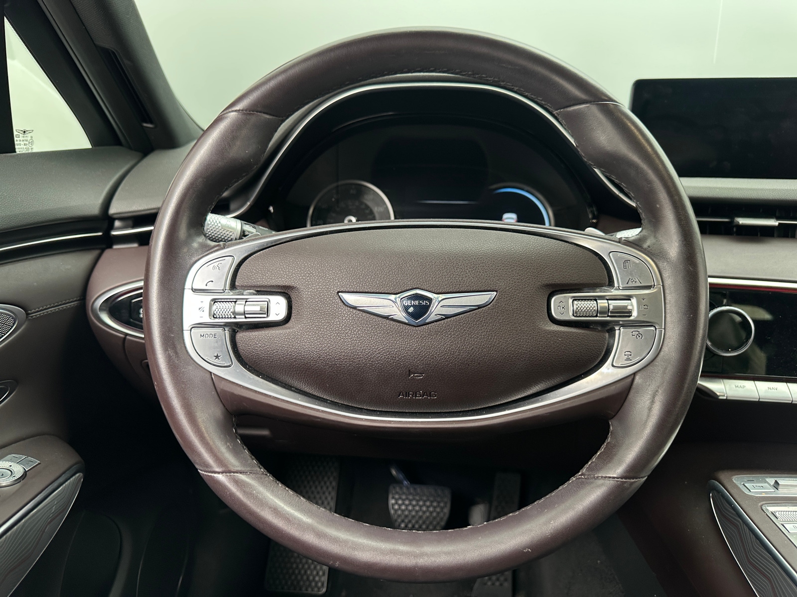 Thumbnail: 2022 Genesis GV70 - 4