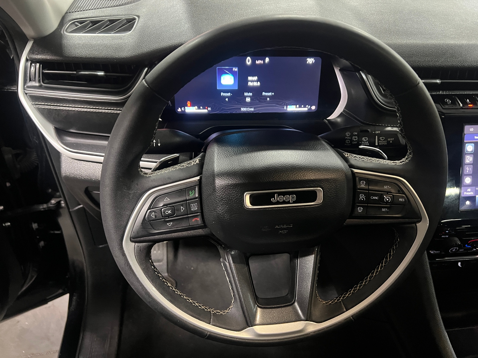 Thumbnail: 2023 Jeep Grand Cherokee - 5