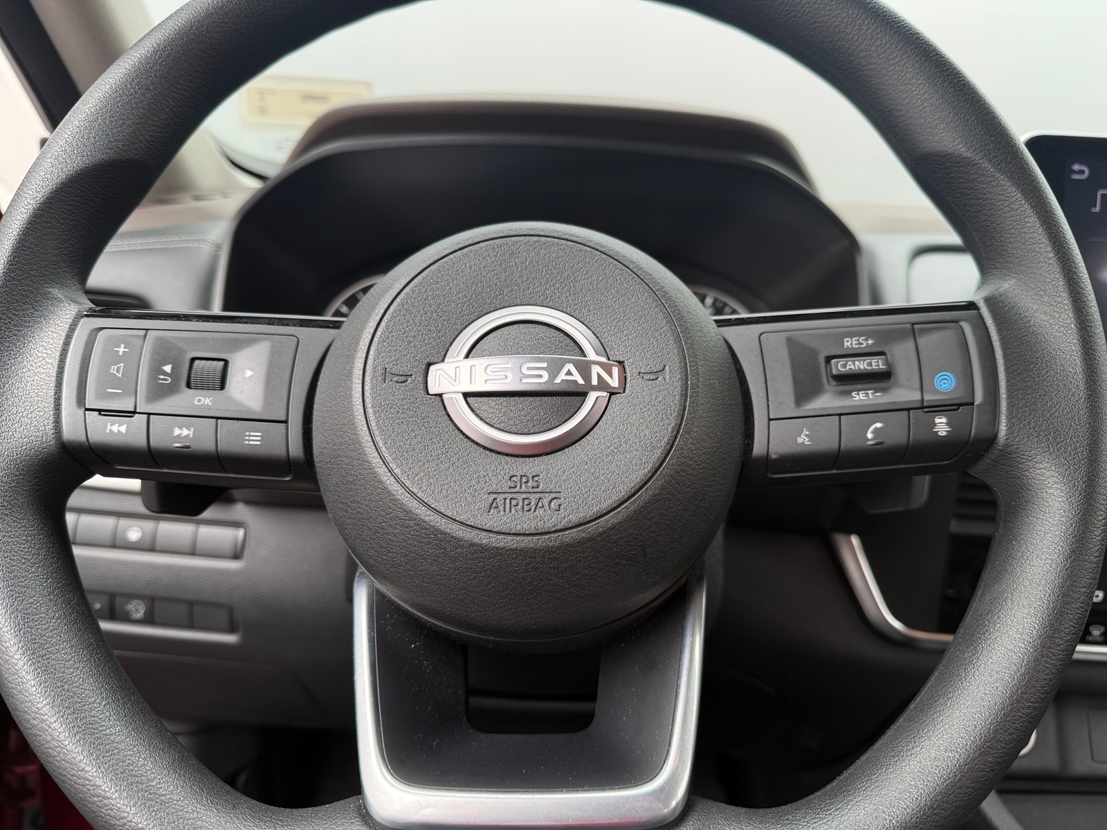 Thumbnail: 2023 Nissan Rogue - 5
