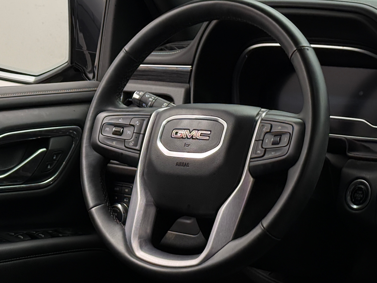 Thumbnail: 2023 GMC Yukon - 5