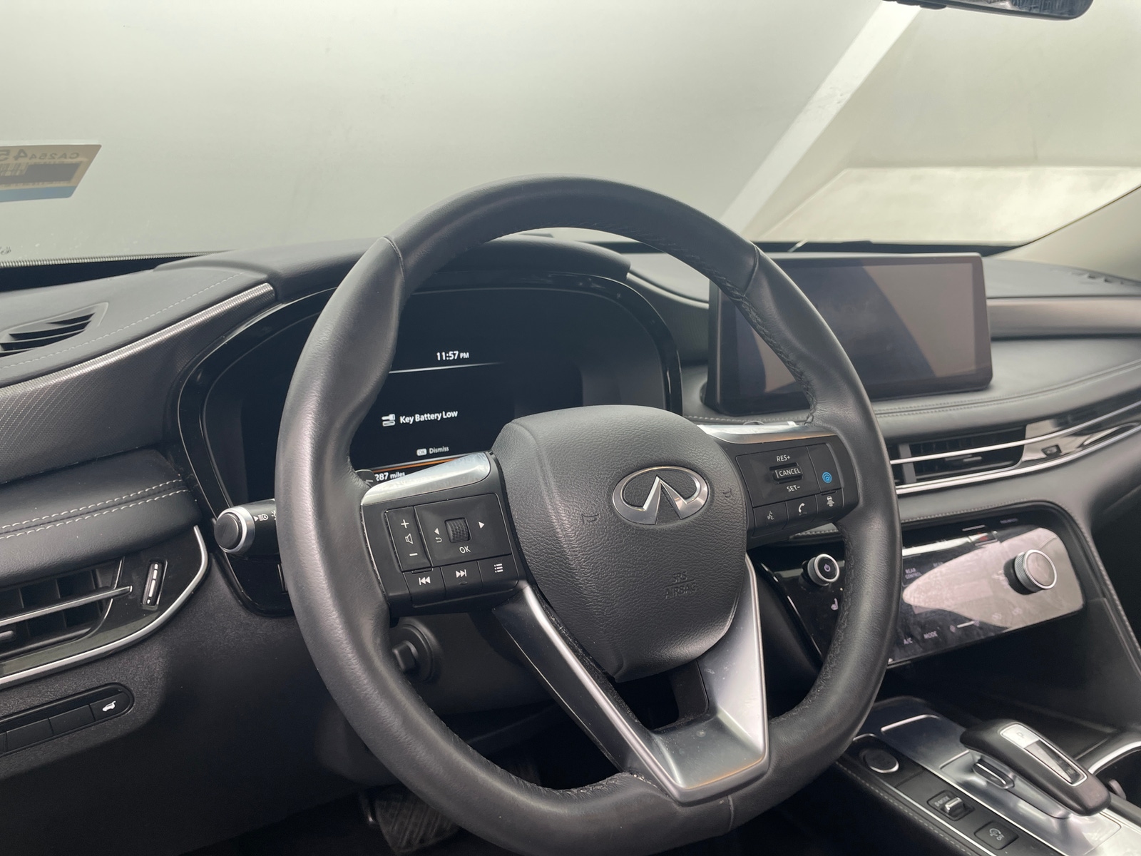 Thumbnail: 2023 INFINITI QX60 - 4