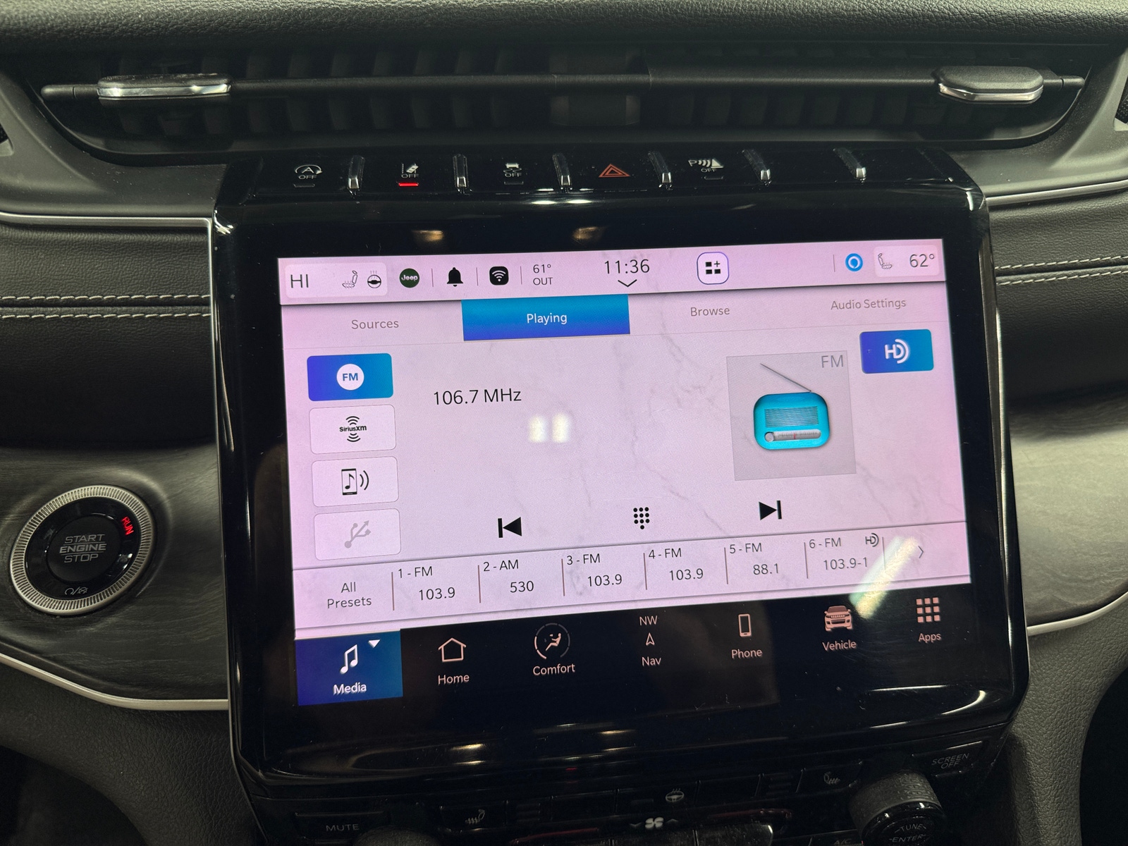 Thumbnail: 2023 Jeep Grand Cherokee L - 3