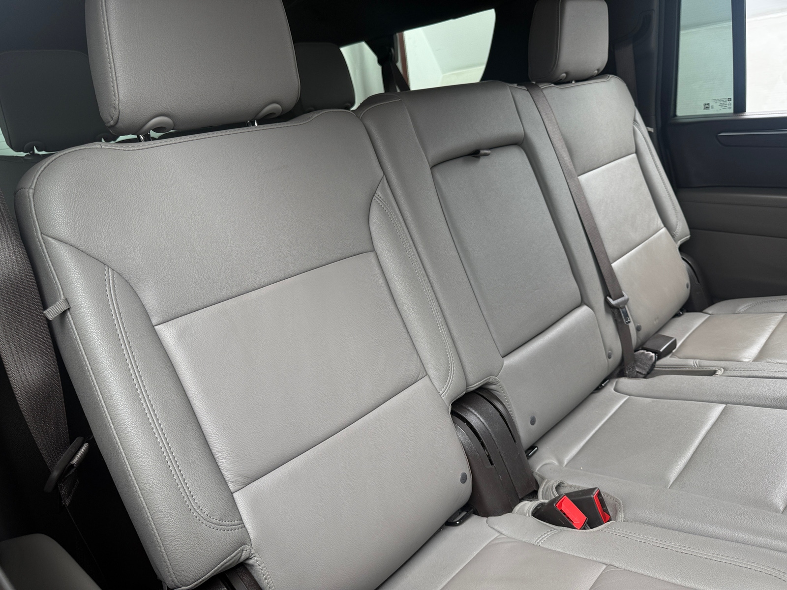 Thumbnail: 2025 Chevrolet Suburban - 5