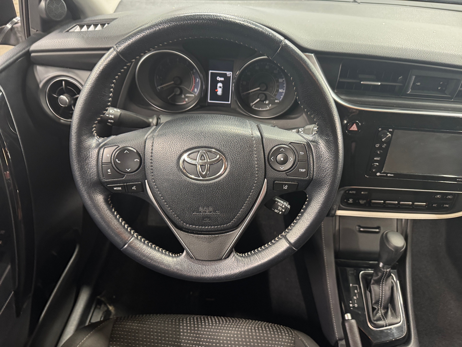 Thumbnail: 2018 Toyota Corolla iM - 5