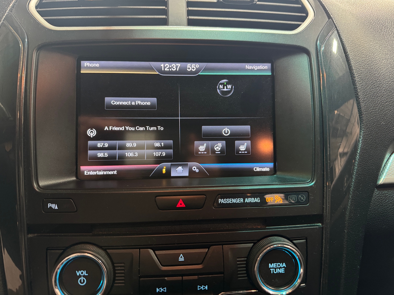 Thumbnail: 2016 Ford Explorer - 3