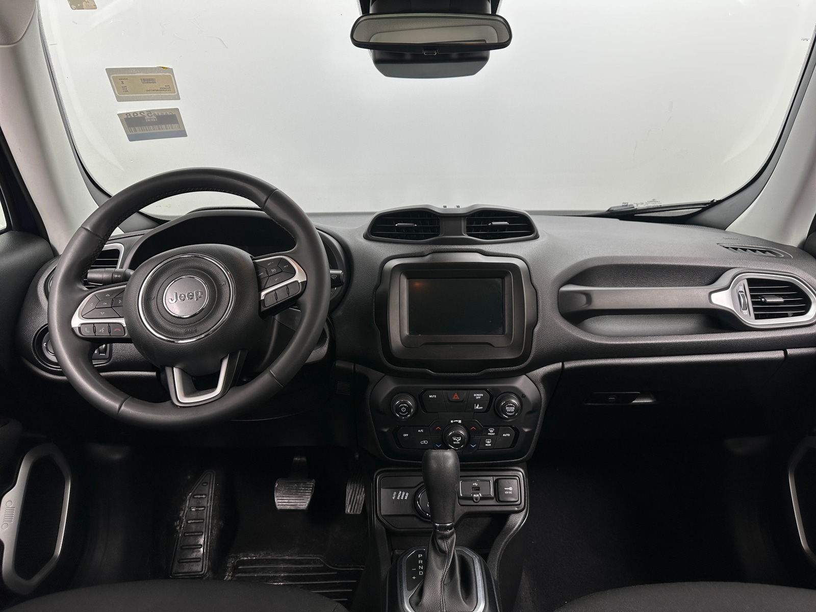 Thumbnail: 2021 Jeep Renegade - 3