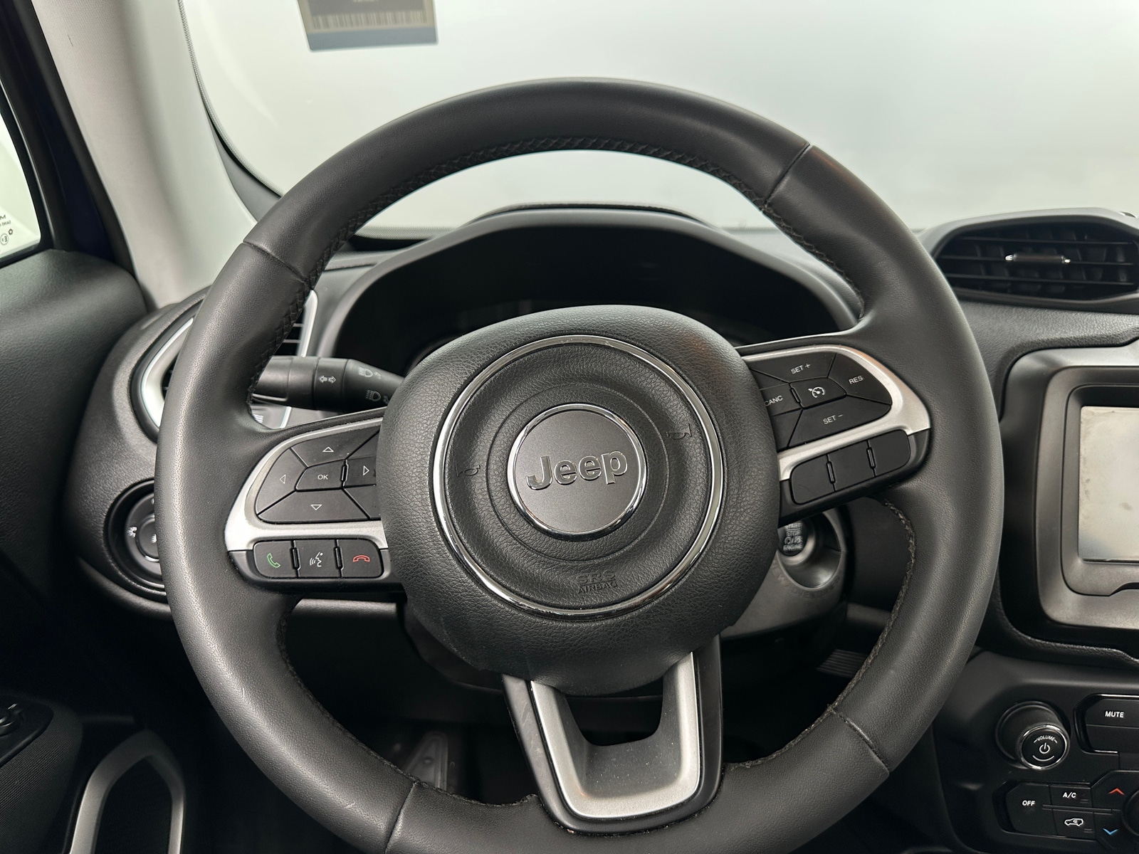 Thumbnail: 2021 Jeep Renegade - 5