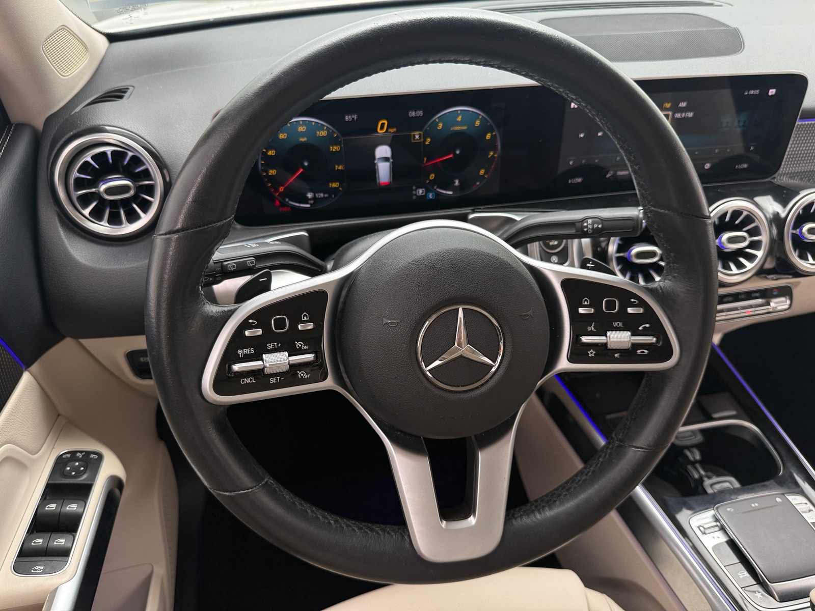 Thumbnail: 2020 Mercedes-Benz GLB - 4