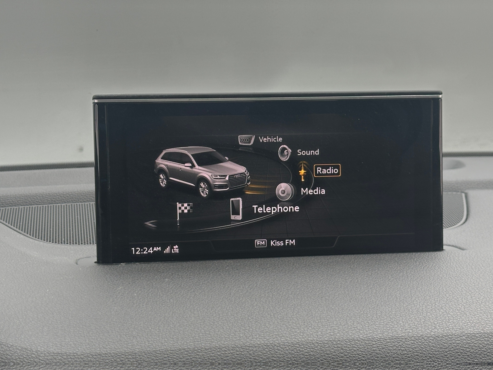 Thumbnail: 2019 Audi Q7 - 3