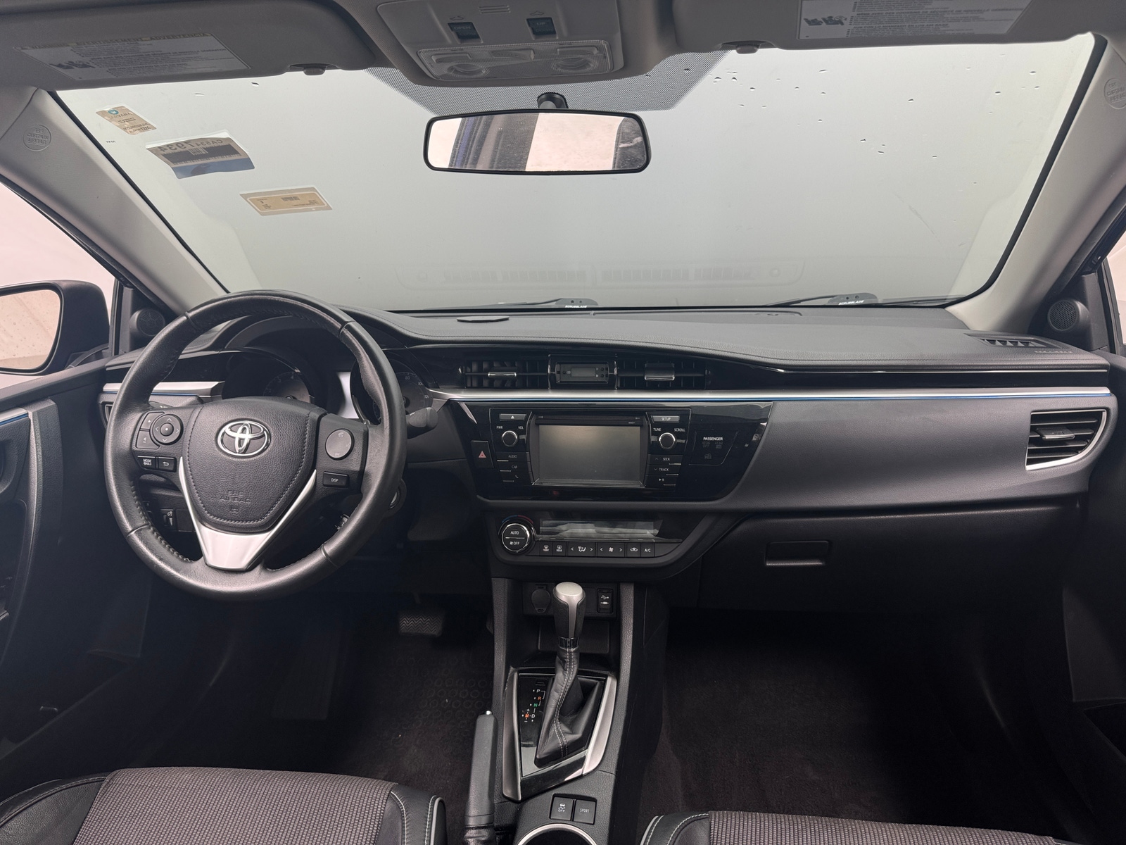 Thumbnail: 2016 Toyota Corolla - 3