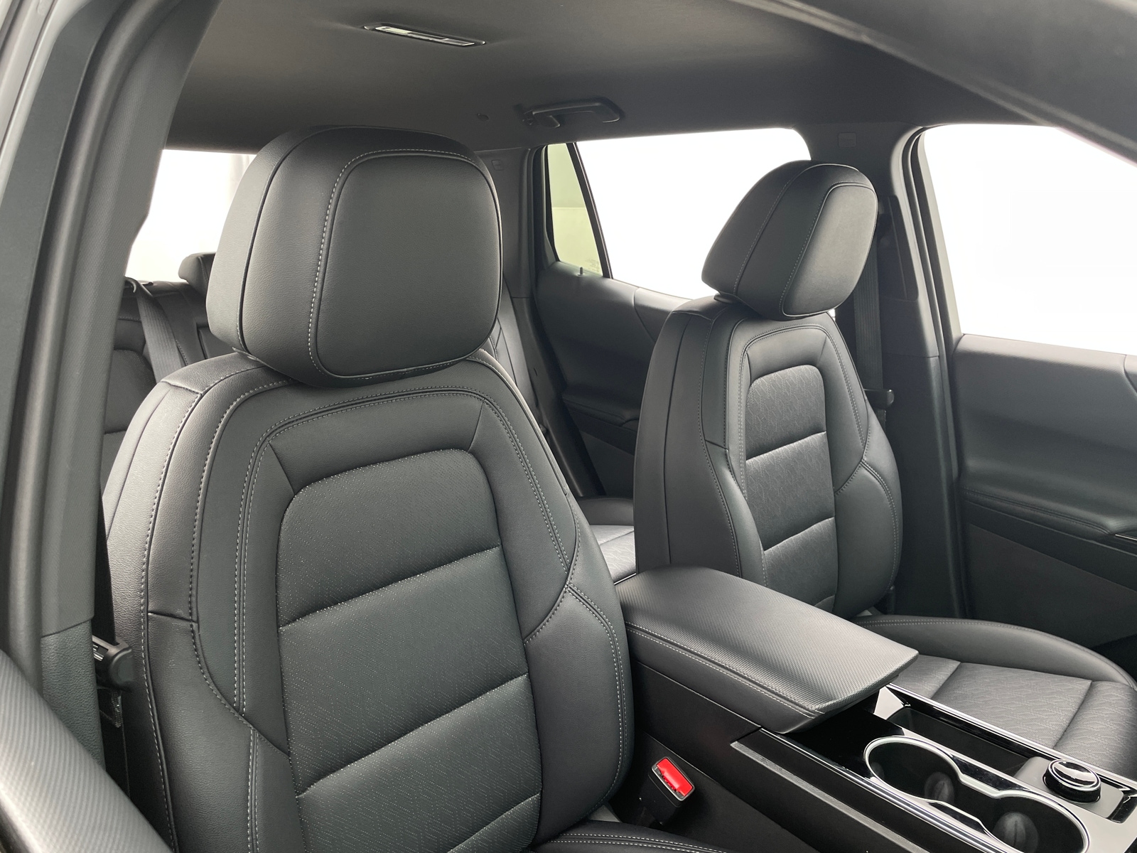 Thumbnail: 2026 Chevrolet Equinox - 2