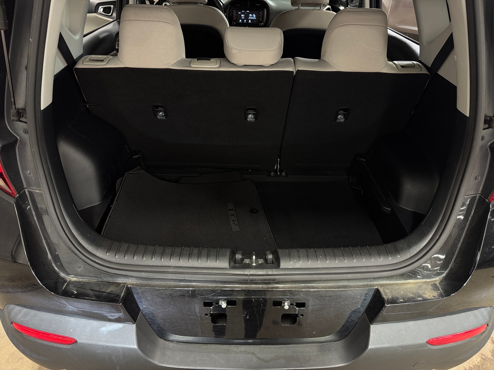 Thumbnail: 2020 Kia Soul - 7