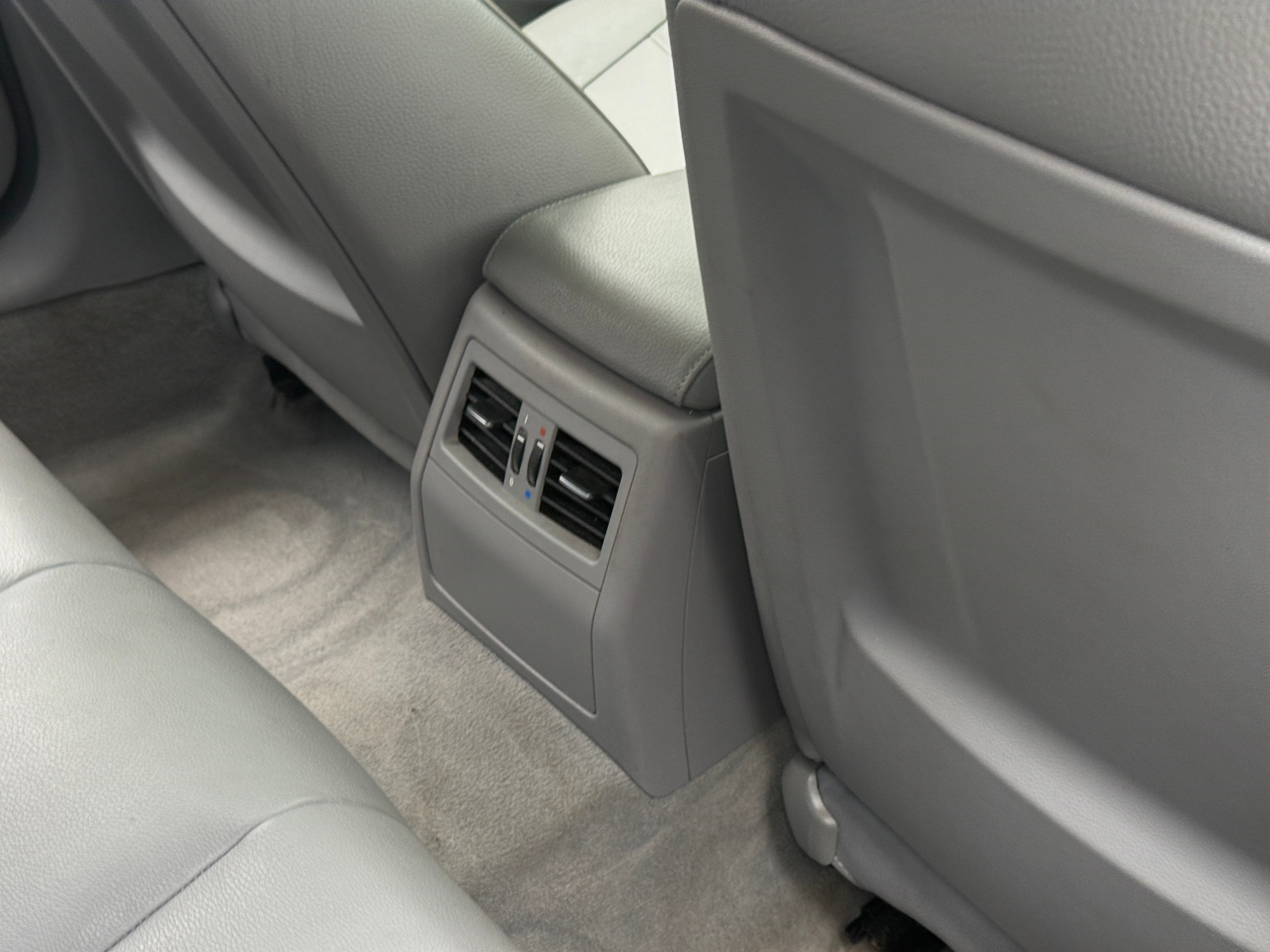 Used 2011 BMW 3 Series 328i with VIN WBAPH7C51BE680209 for sale in Pewaukee, WI