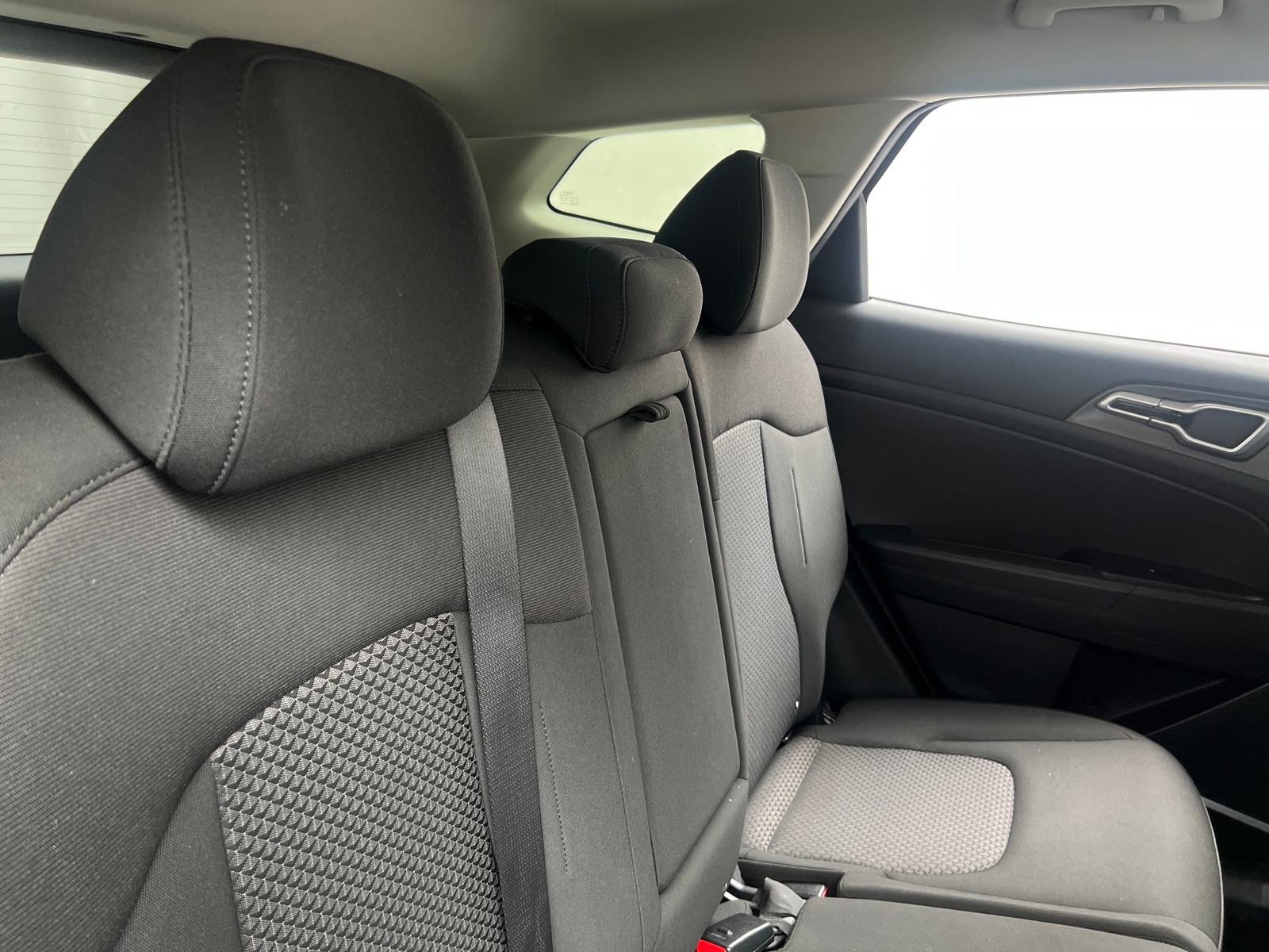 Thumbnail: 2023 Kia Sportage - 6