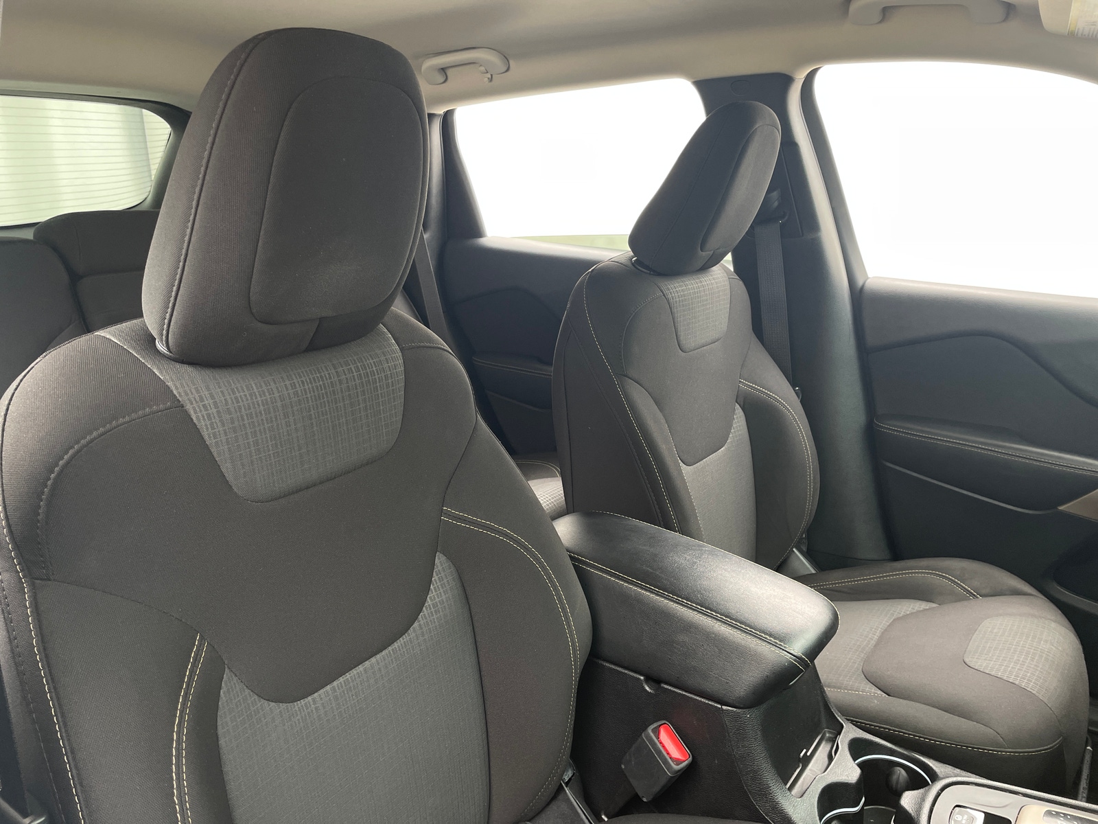 Thumbnail: 2017 Jeep Cherokee - 2