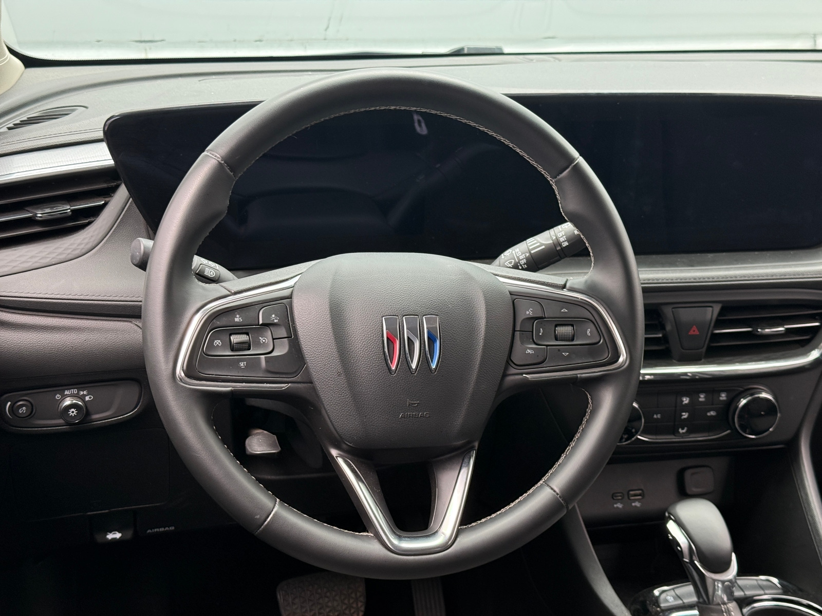 Thumbnail: 2025 Buick Encore GX - 4