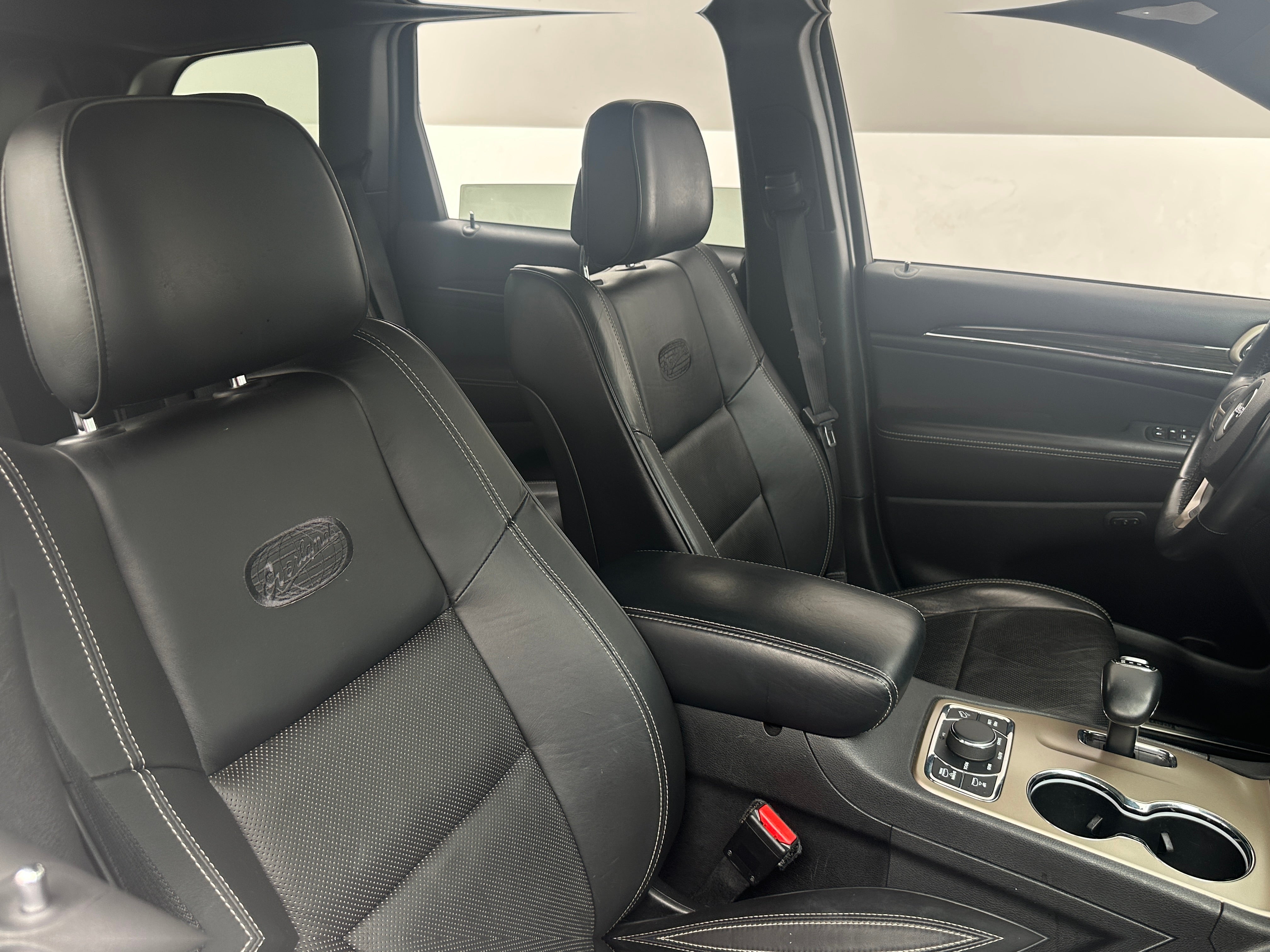 Used 2014 Jeep Grand Cherokee Overland with VIN 1C4RJFCG5EC213497 for sale in Eagan, Minnesota