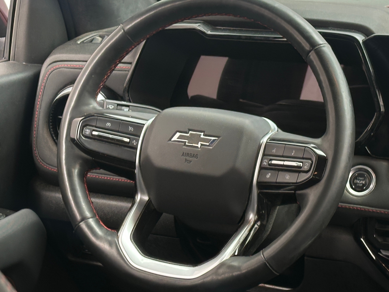 Thumbnail: 2024 Chevrolet Colorado - 4