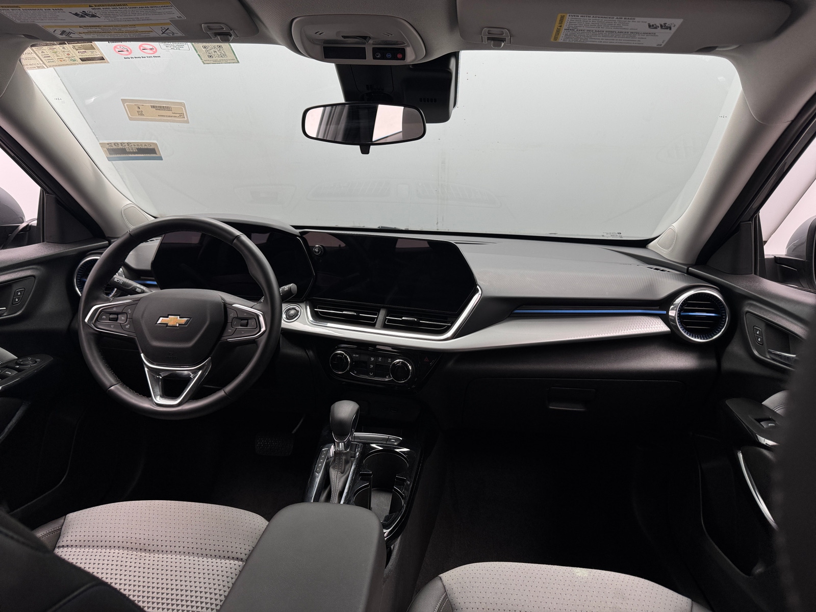 Thumbnail: 2025 Chevrolet Trax - 3