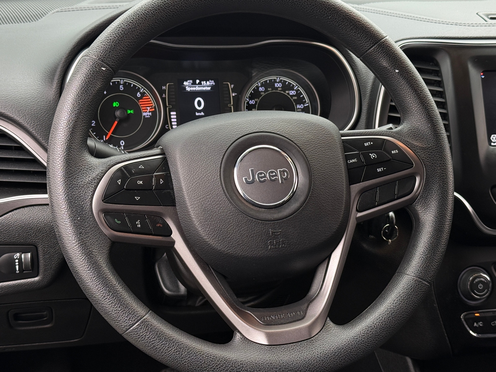 Thumbnail: 2019 Jeep Cherokee - 5