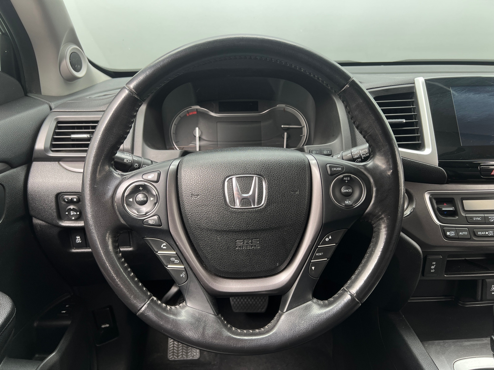 Thumbnail: 2018 Honda Pilot - 4