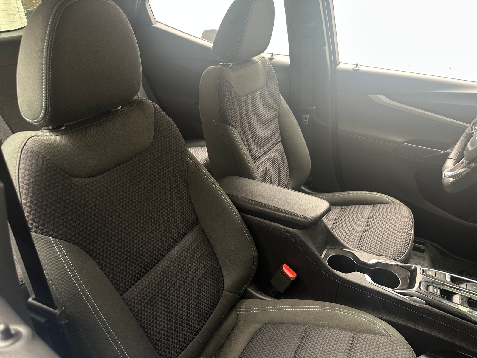 Thumbnail: 2022 Chevrolet Bolt EUV - 2