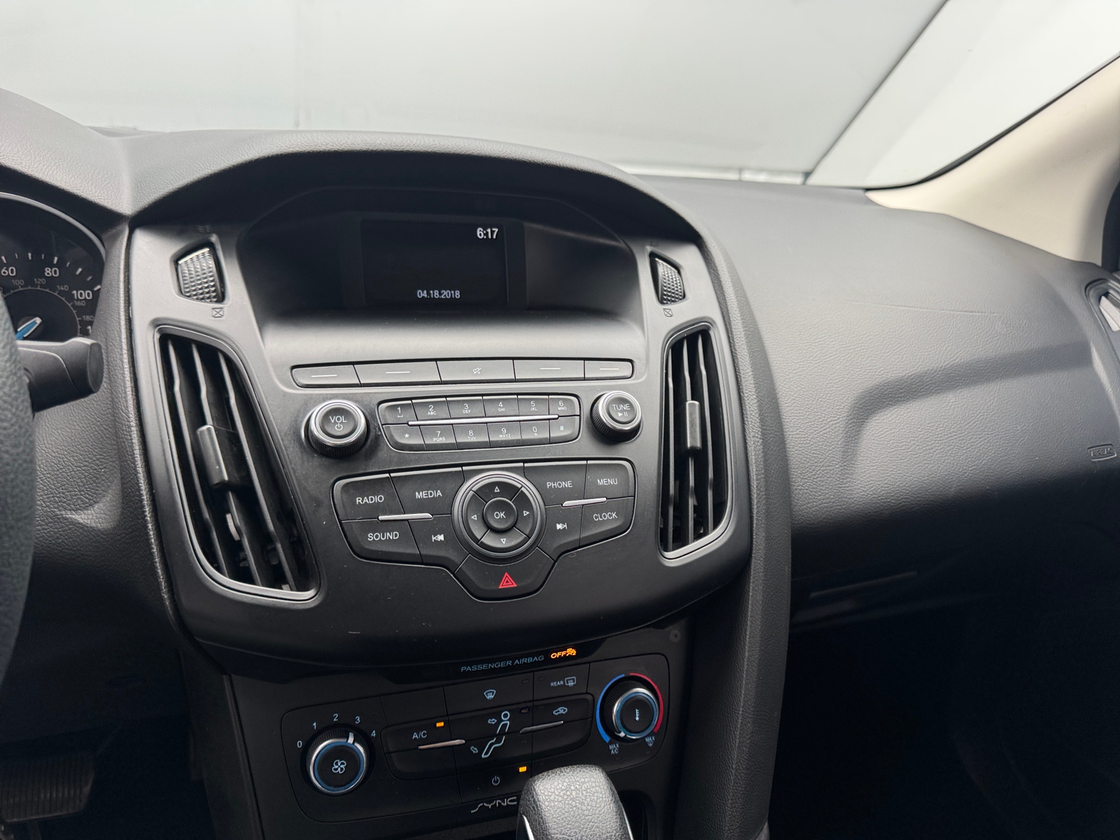 Thumbnail: 2018 Ford Focus - 4
