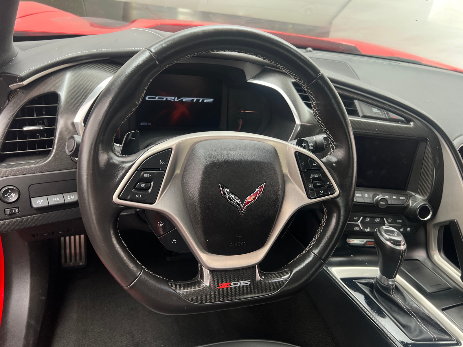 Thumbnail: 2015 Chevrolet Corvette - 3