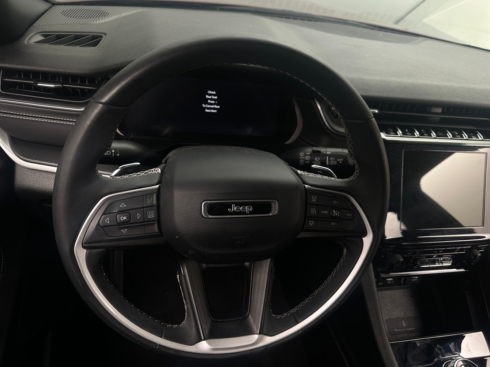 Thumbnail: 2024 Jeep Grand Cherokee - 4