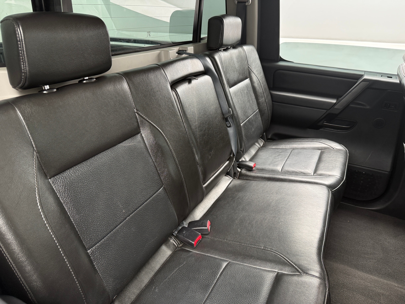 Thumbnail: 2010 Nissan Titan - 5