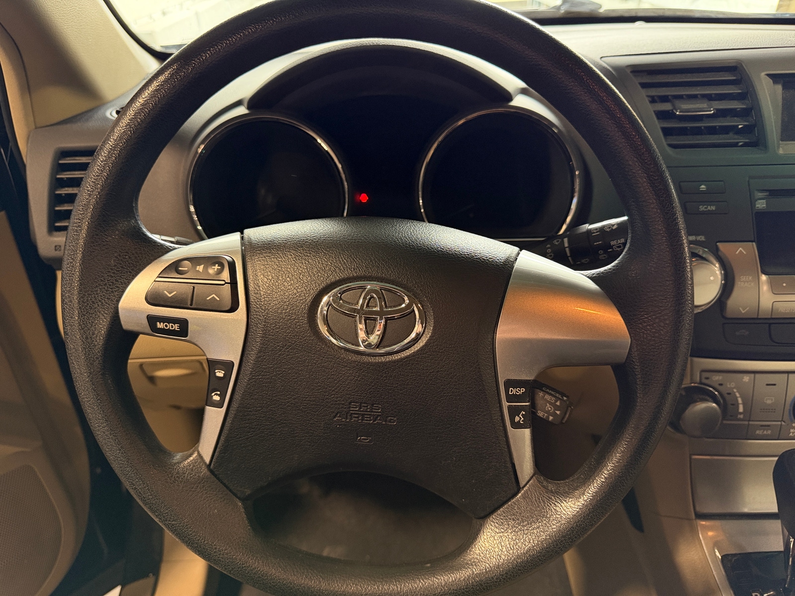 Thumbnail: 2012 Toyota Highlander - 5