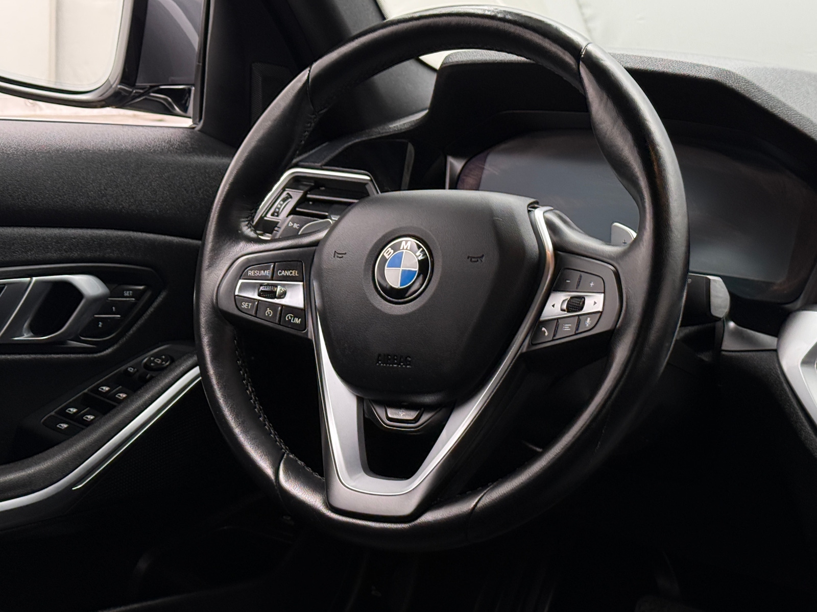 Thumbnail: 2021 BMW 3 Series - 4