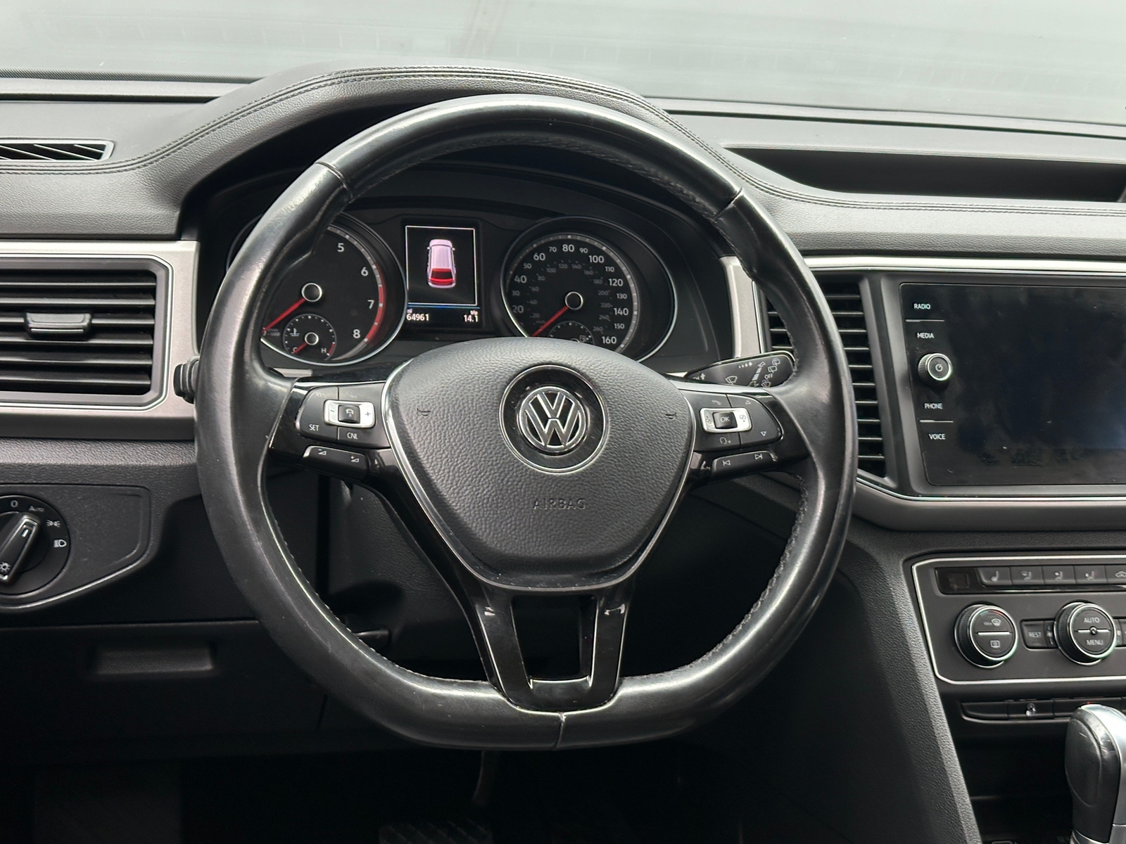 Thumbnail: 2018 Volkswagen Atlas - 4