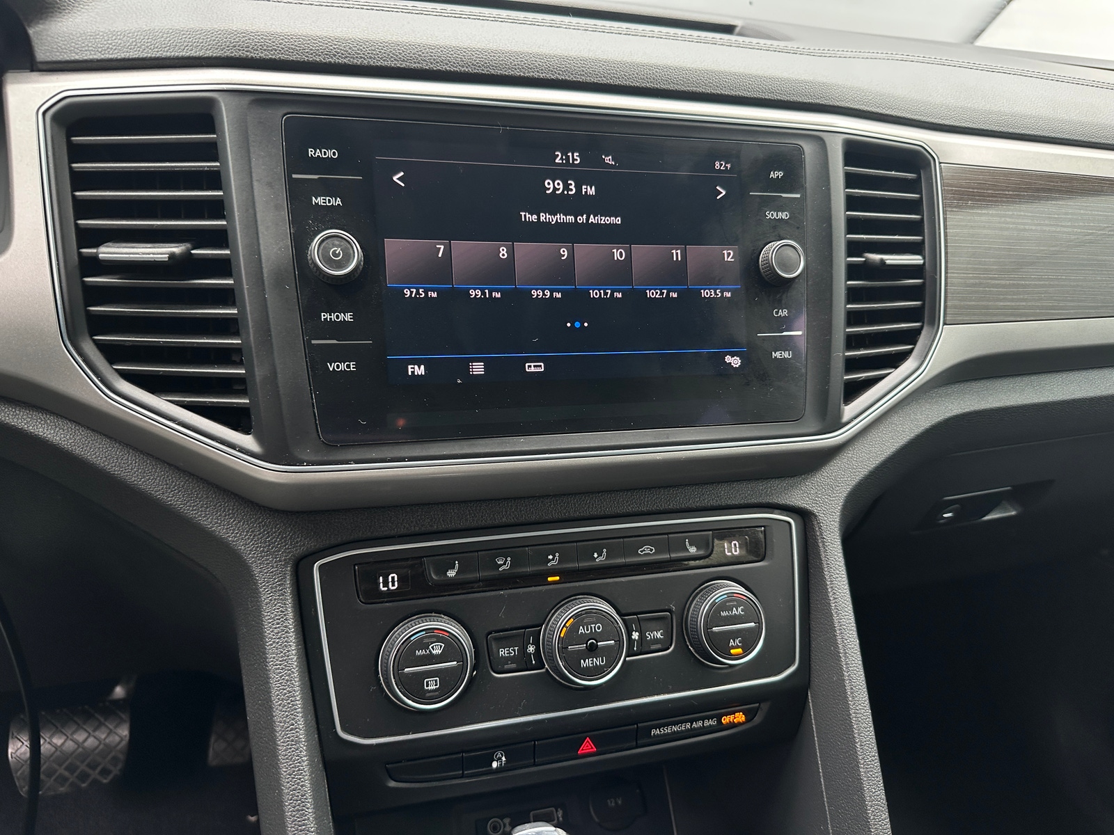 Thumbnail: 2018 Volkswagen Atlas - 3