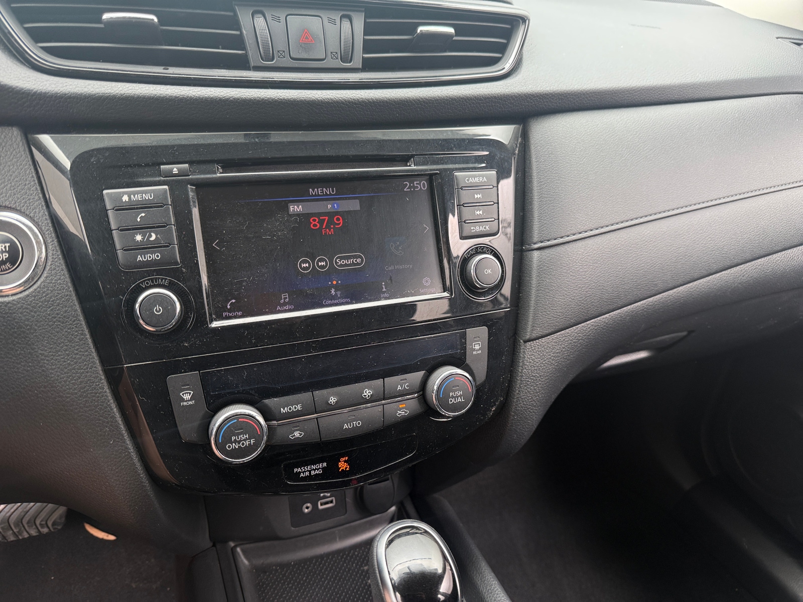 Thumbnail: 2018 Nissan Rogue - 4