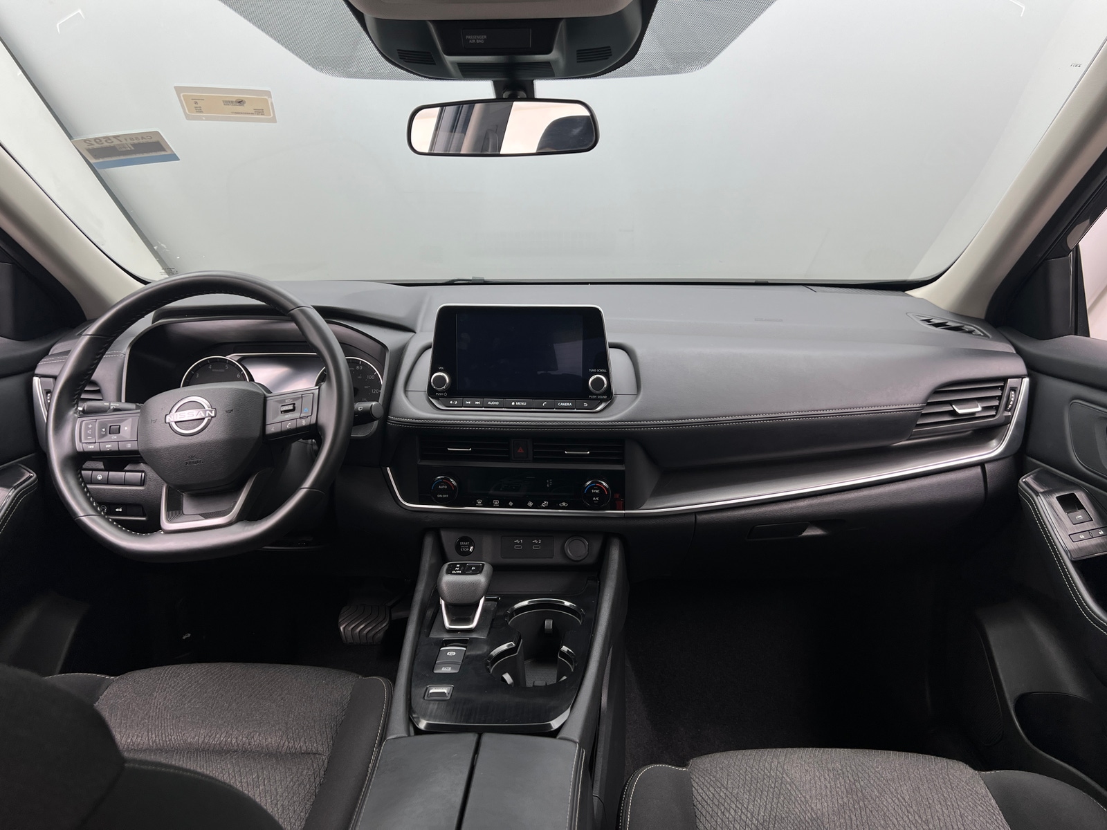 Thumbnail: 2025 Nissan Rogue - 3