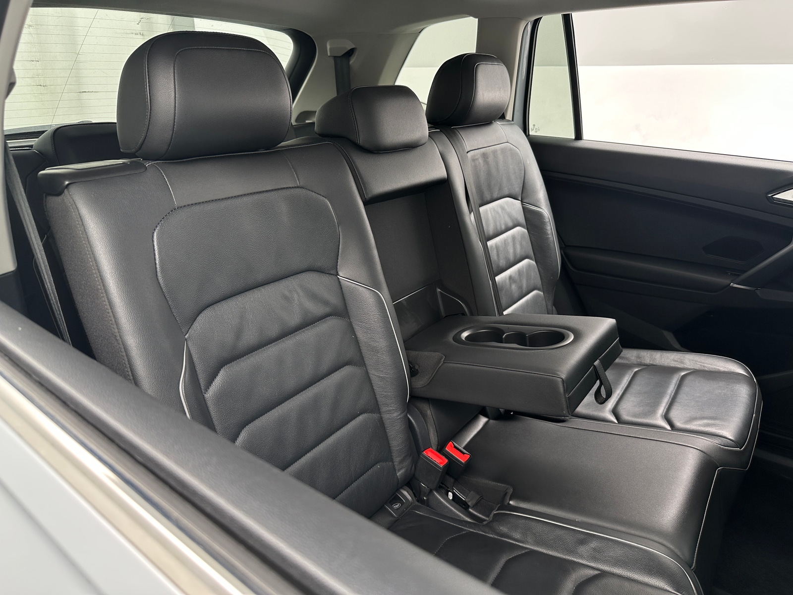 Thumbnail: 2018 Volkswagen Tiguan - 5