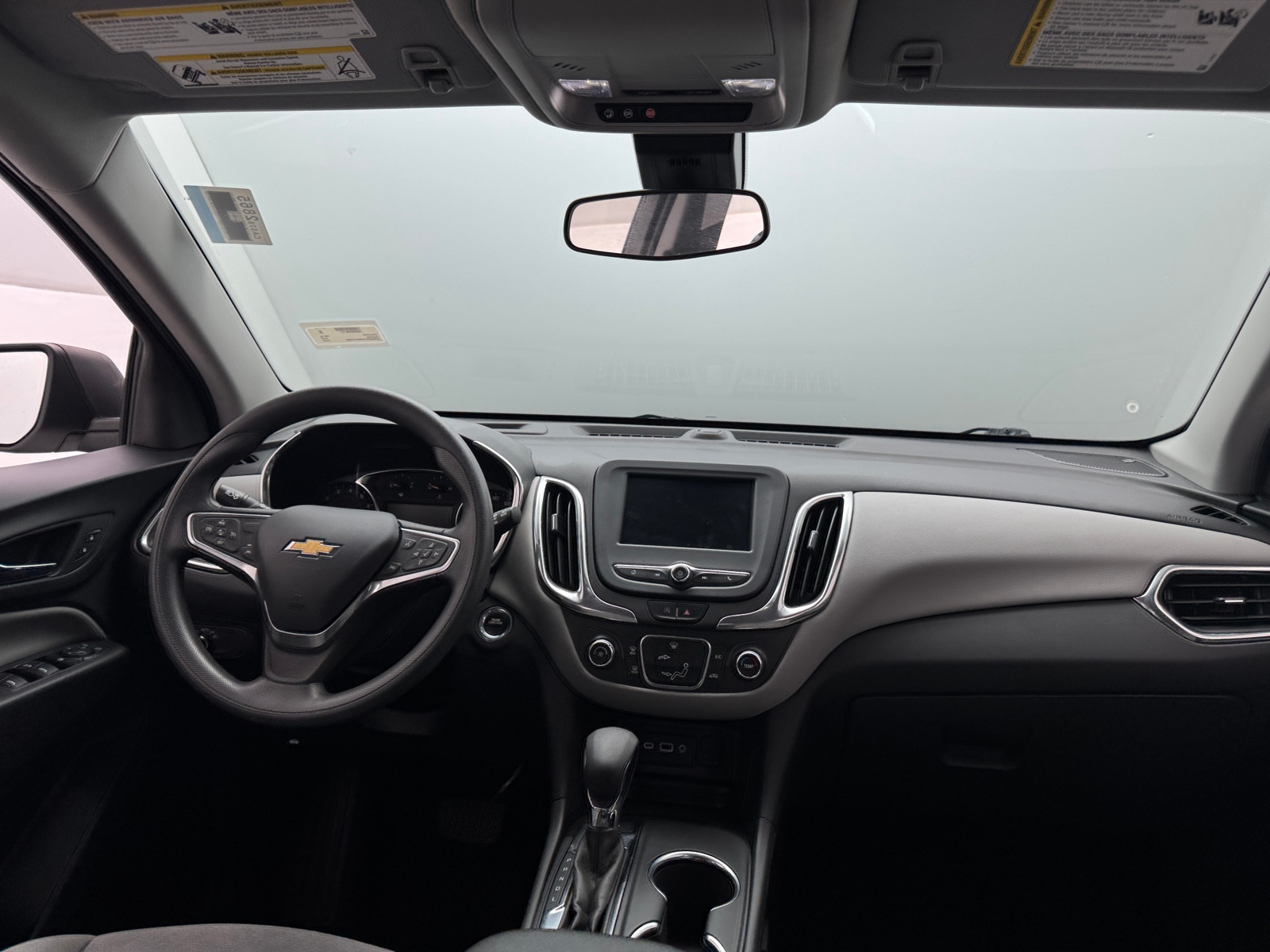 Thumbnail: 2022 Chevrolet Equinox - 3