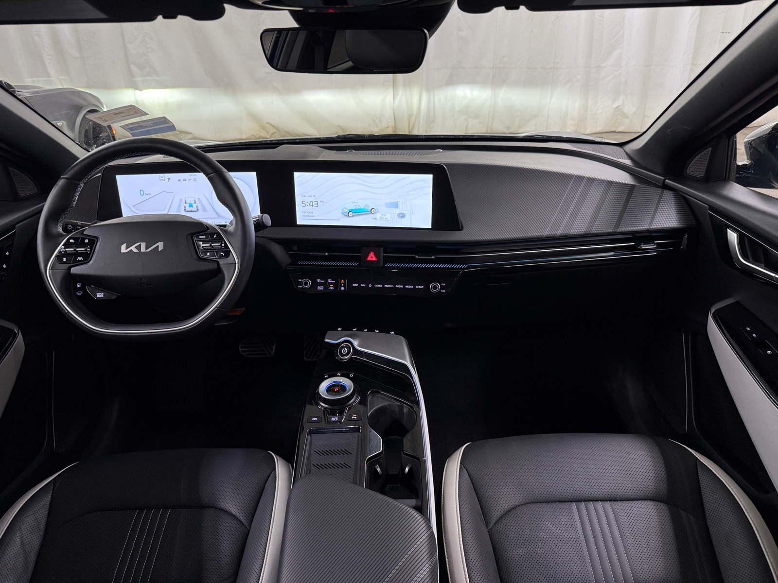Thumbnail: 2024 Kia EV6 - 2