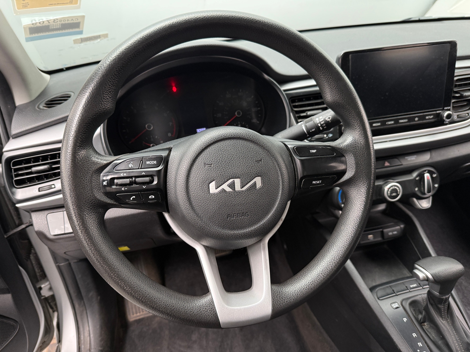 Thumbnail: 2022 Kia Rio - 5
