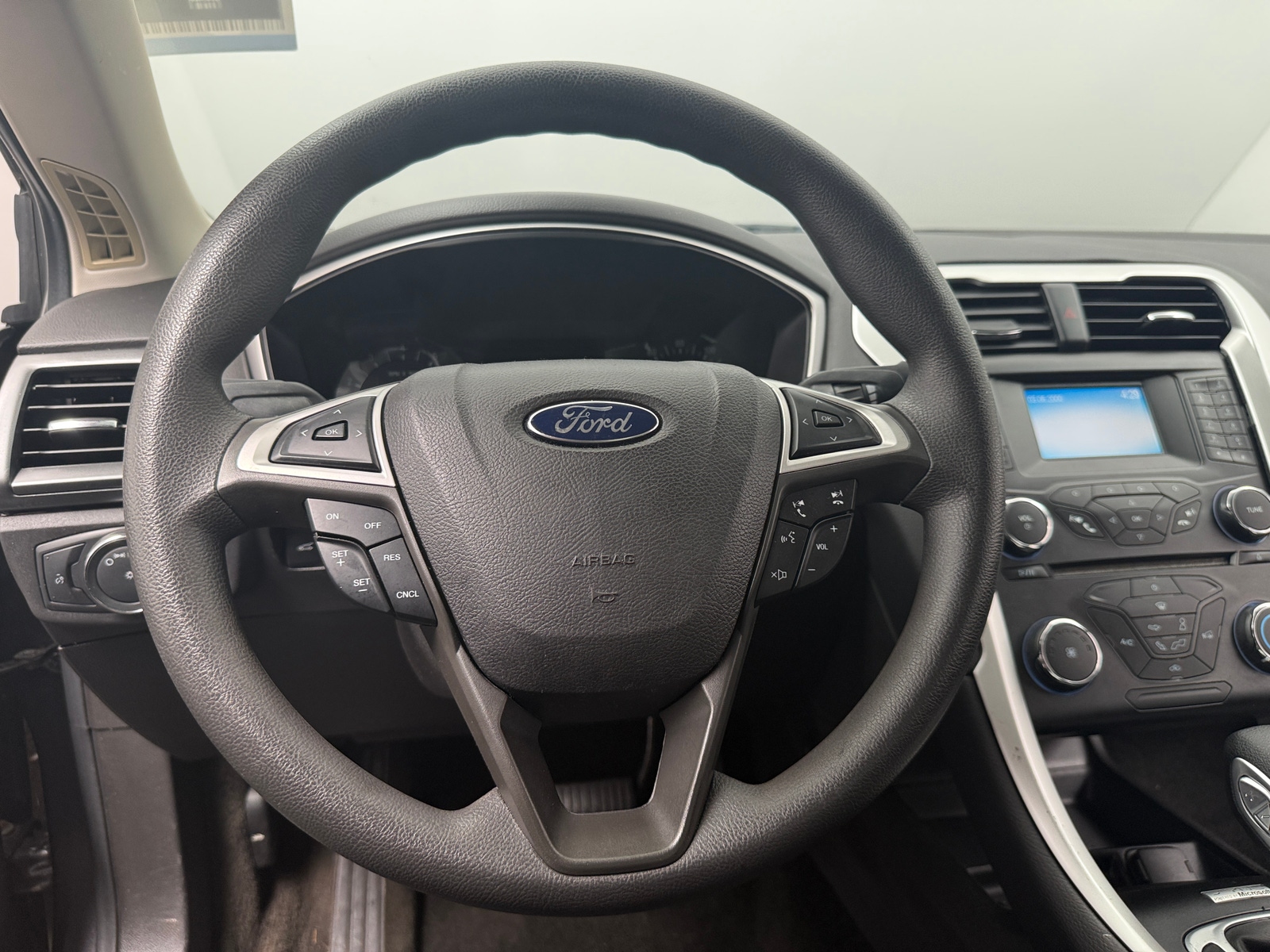 Thumbnail: 2014 Ford Fusion - 5