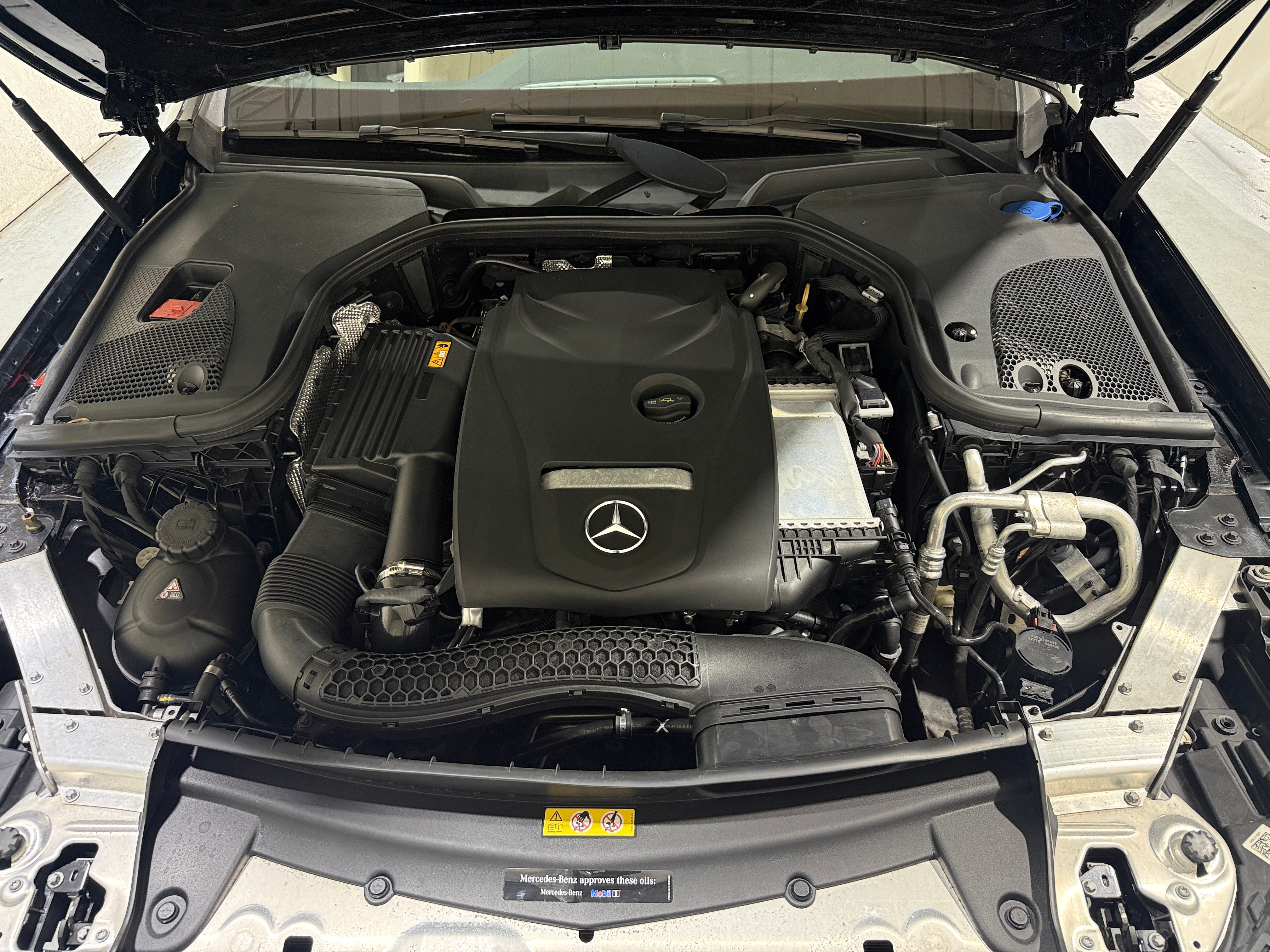 2018 Mercedes-Benz E-Class E300 - Photo 3