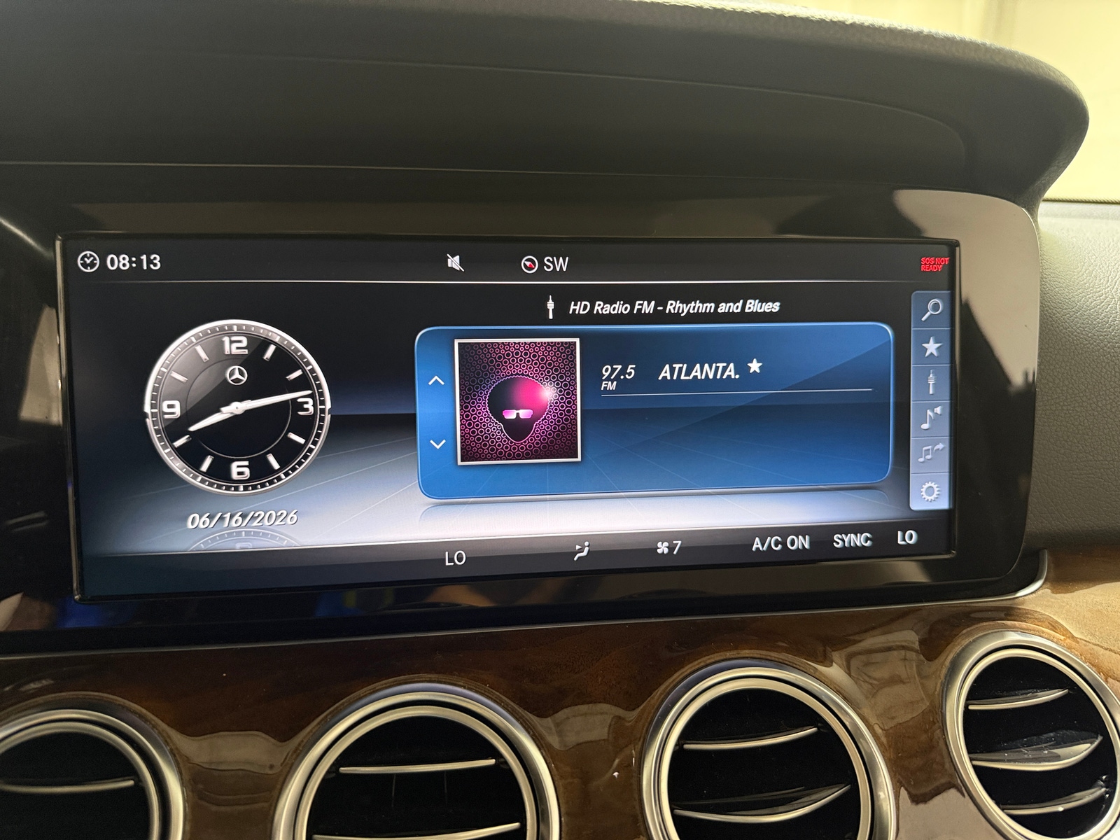 Thumbnail: 2018 Mercedes-Benz E-Class - 3