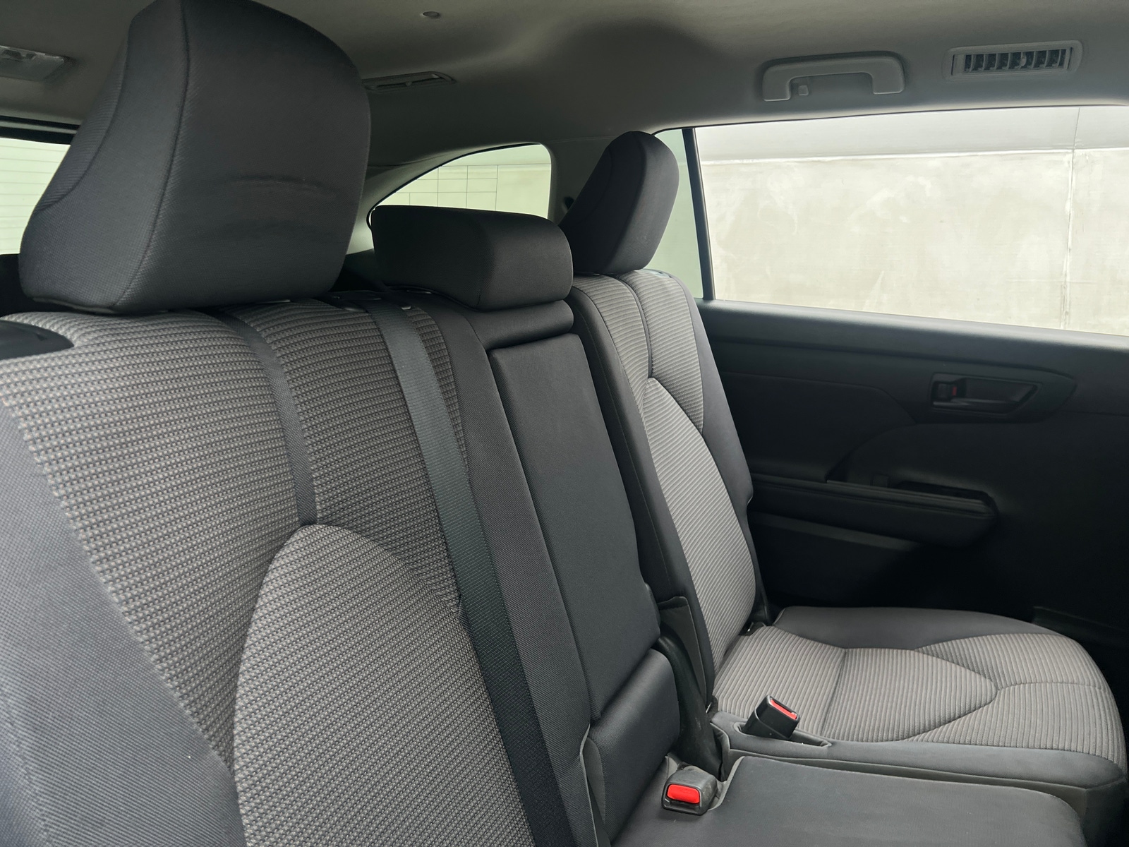 Thumbnail: 2022 Toyota Highlander - 6