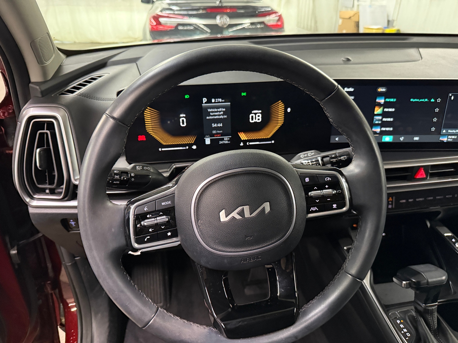 Thumbnail: 2024 Kia Sorento - 4