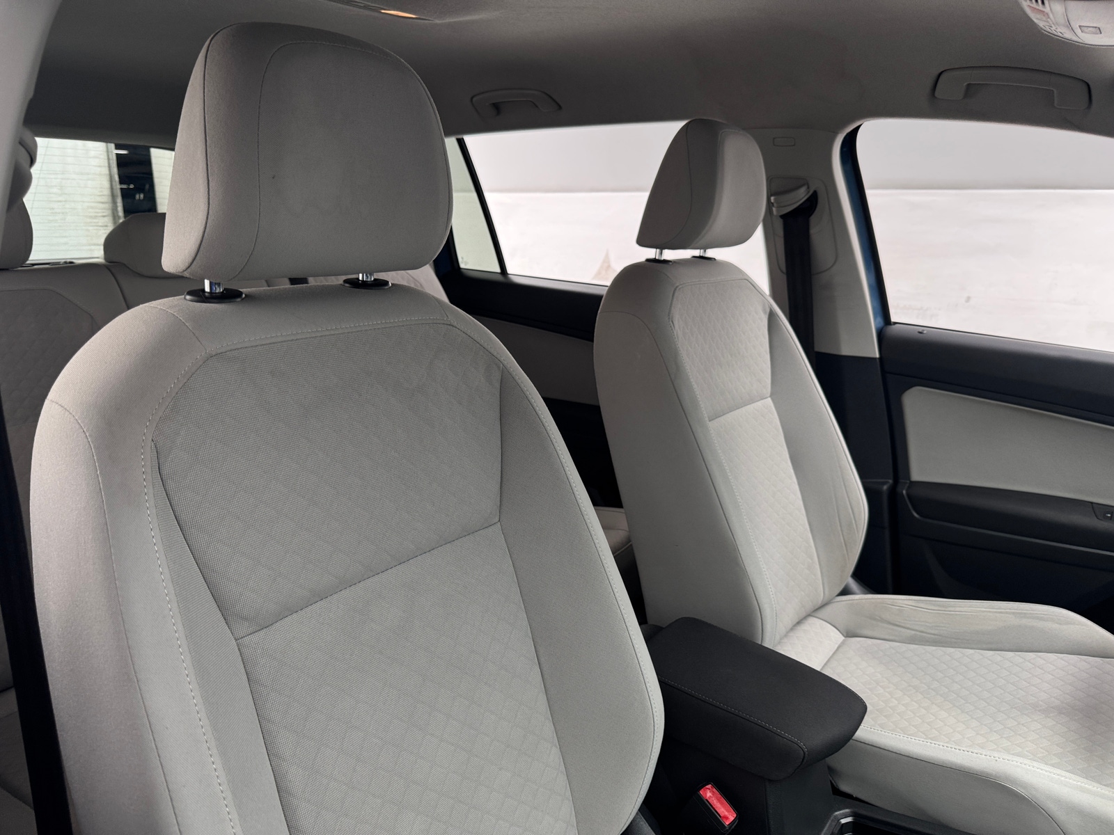 Thumbnail: 2020 Volkswagen Tiguan - 2