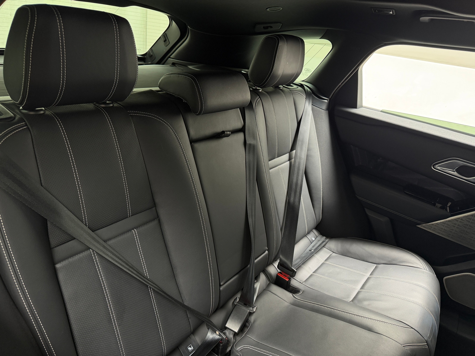 Thumbnail: 2021 Land Rover Range Rover Velar - 5