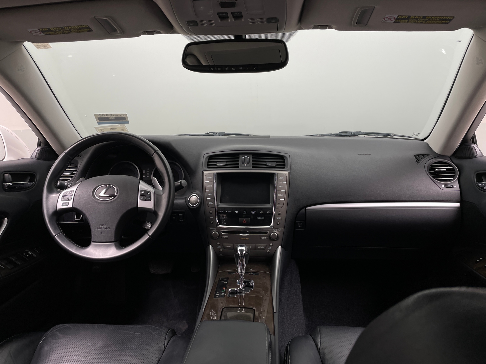 Thumbnail: 2011 Lexus IS - 2