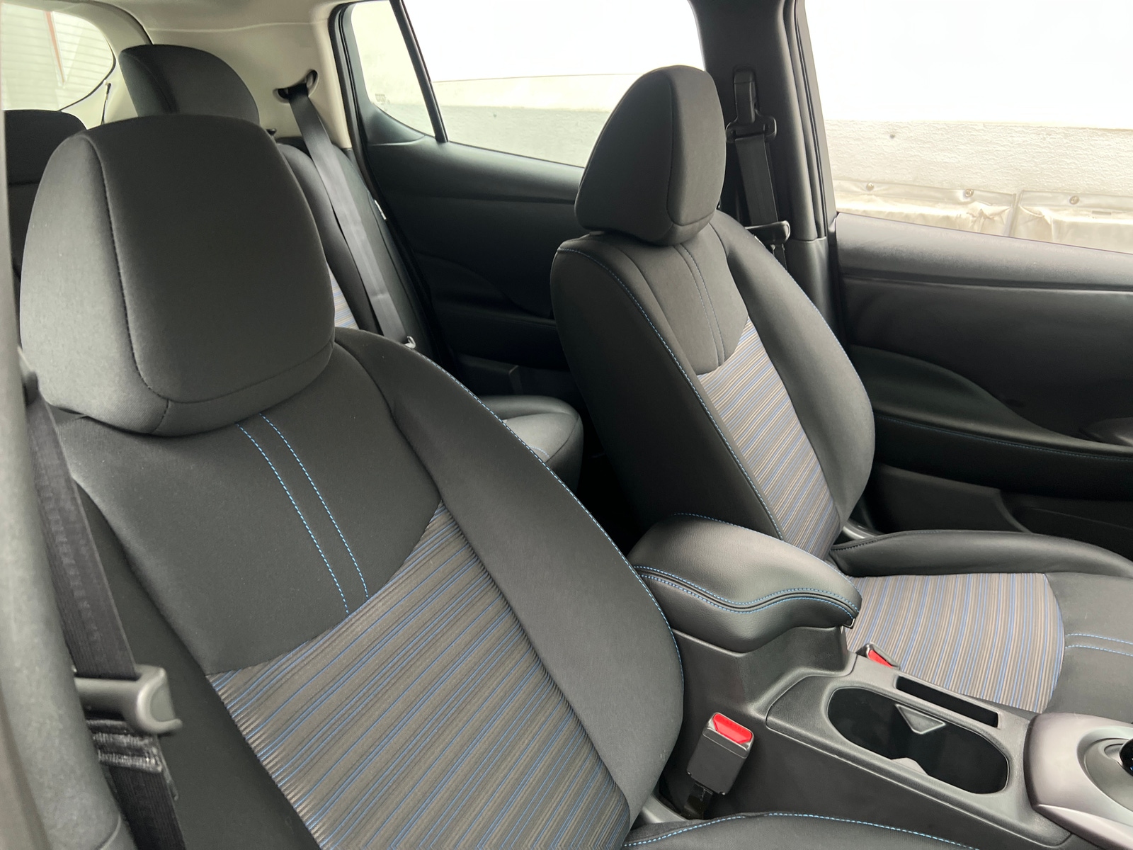 Thumbnail: 2025 Nissan Leaf - 2