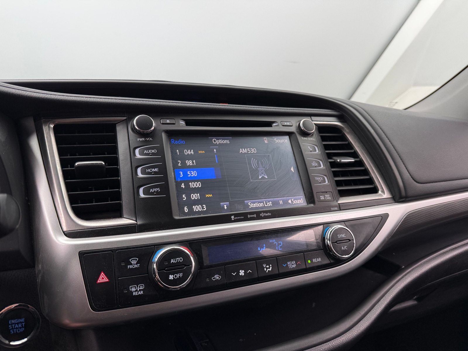 Thumbnail: 2019 Toyota Highlander - 3